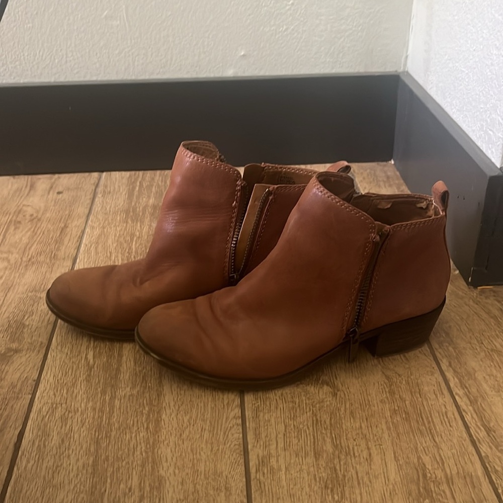 Lucky brand size 6 leather booties